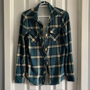 Ardene’s ladies button up shirt